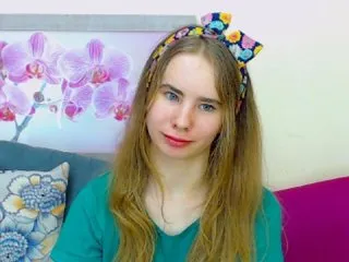 Live sex webcam photo for MollyKit #159600759