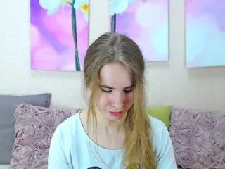 Live sex webcam photo for MollyKit #159683529