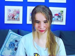 Live sex webcam photo for MollyKit #159877238