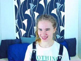 Live sex webcam photo for MollyKit #160504946