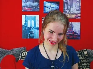 Live sex webcam photo for MollyKit #161034616