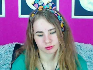 Live sex webcam photo for MollyKit #161414636