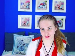 Live sex webcam photo for MollyKit #161649888