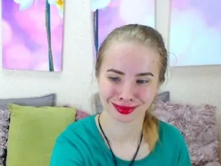 Live sex webcam photo for MollyKit #162072992