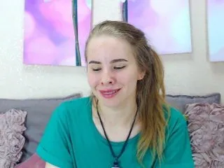 Live sex webcam photo for MollyKit #162096512