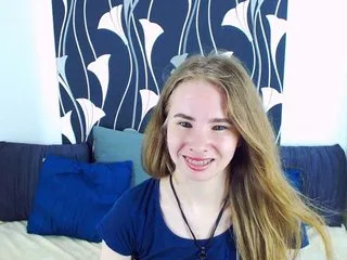 Live sex webcam photo for MollyKit #162302292