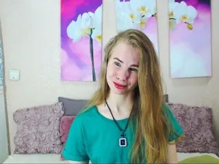 Live sex webcam photo for MollyKit #163302483