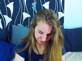 Live sex webcam photo for MollyKit #163422766
