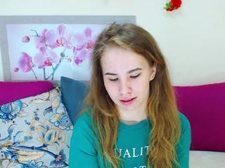 Live sex webcam photo for MollyKit #164315930