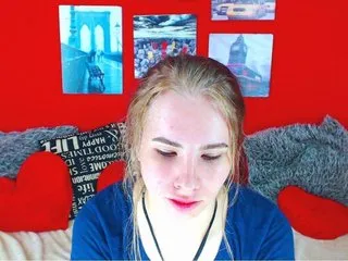 Live sex webcam photo for MollyKit #164681909