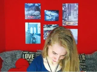 Live sex webcam photo for MollyKit #165056947