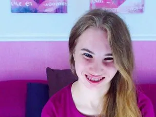 Live sex webcam photo for MollyKit #167919895