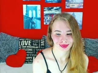 Live sex webcam photo for MollyKit #168837753