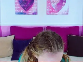 Live sex webcam photo for MollyKit #169037777