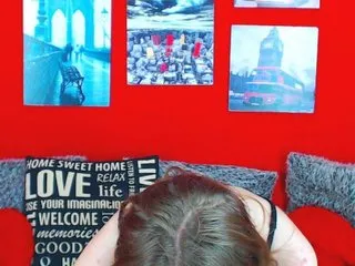 Live sex webcam photo for MollyKit #169910732