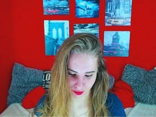 Live sex webcam photo for MollyKit #171326378