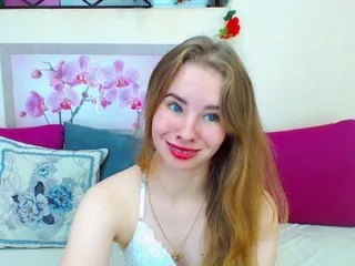 Live sex webcam photo for MollyKit #172211803