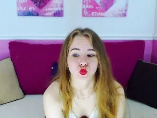 Live sex webcam photo for MollyKit #173080861