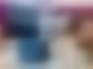 Live sex webcam photo for MollyKit #173368912