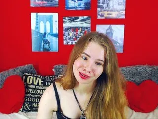 Live sex webcam photo for MollyKit #173914548
