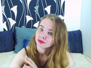 Live sex webcam photo for MollyKit #173968337