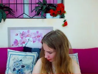 Live sex webcam photo for MollyKit #176424294