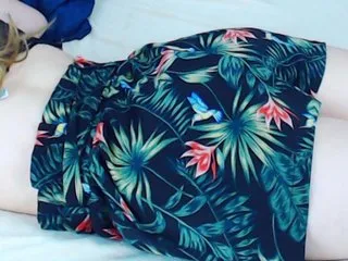 Live sex webcam photo for MollyKit #176701434