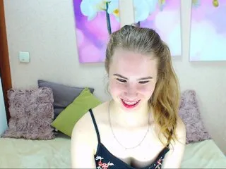 Live sex webcam photo for MollyKit #177712421