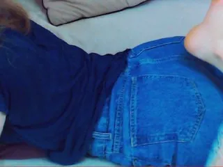 Live sex webcam photo for MollyKit #177996411
