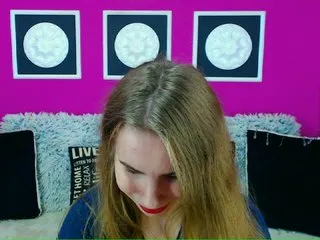Live sex webcam photo for MollyKit #179004335