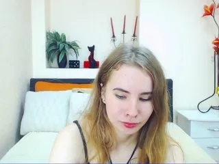 Live sex webcam photo for MollyKit #179654644