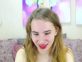 Live sex webcam photo for MollyKit #180016331