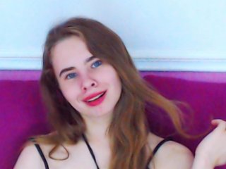 Live sex webcam photo for MollyKit #181752423