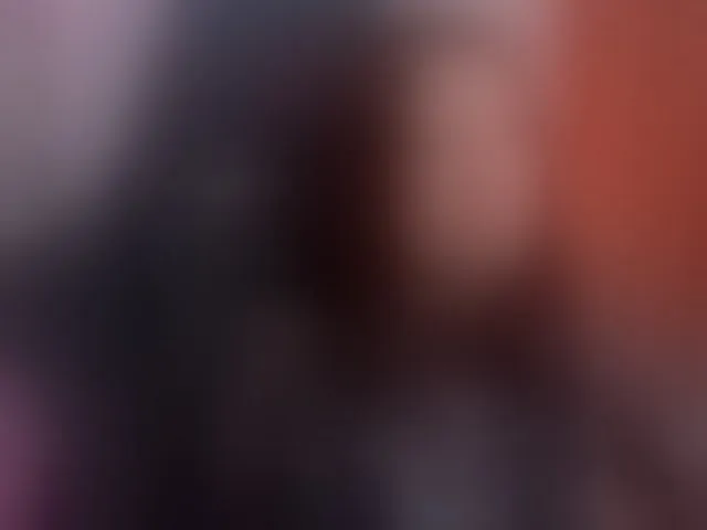 Live sex webcam photo for MollyMay #293480694