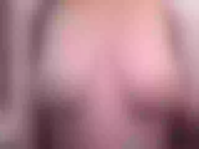 Live sex webcam photo for MollyPatrick2 #272197413