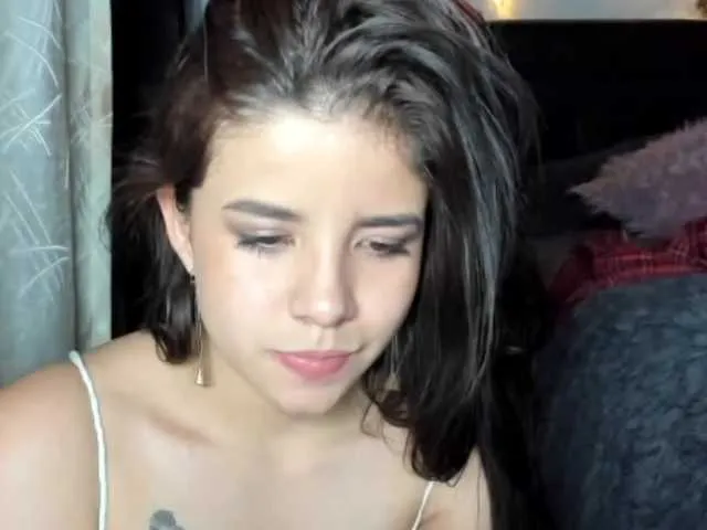 Live sex webcam photo for MollyRick #271707030