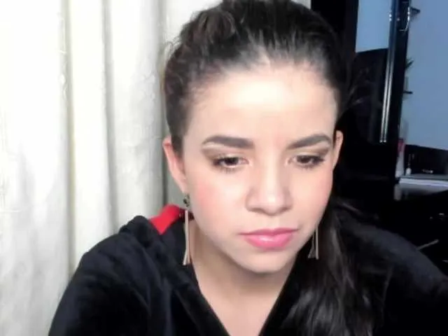 Live sex webcam photo for MollyRick #272590884
