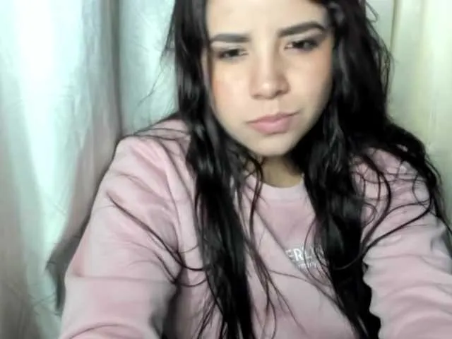 Live sex webcam photo for MollyRick #272716842