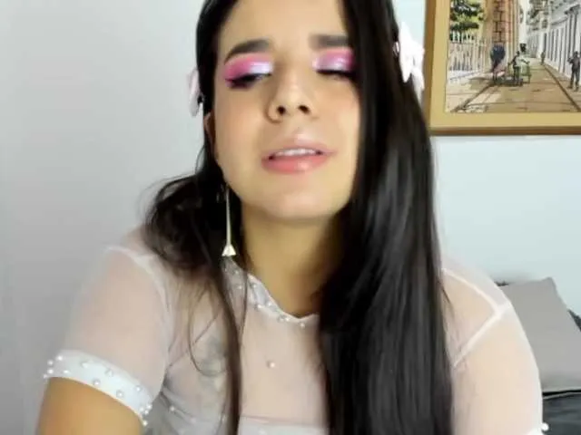 Live sex webcam photo for MollyRick #273156361