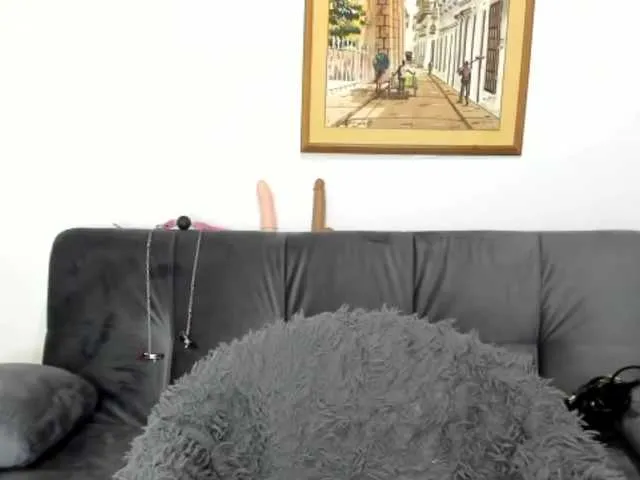 Live sex webcam photo for MollyRick #273194997