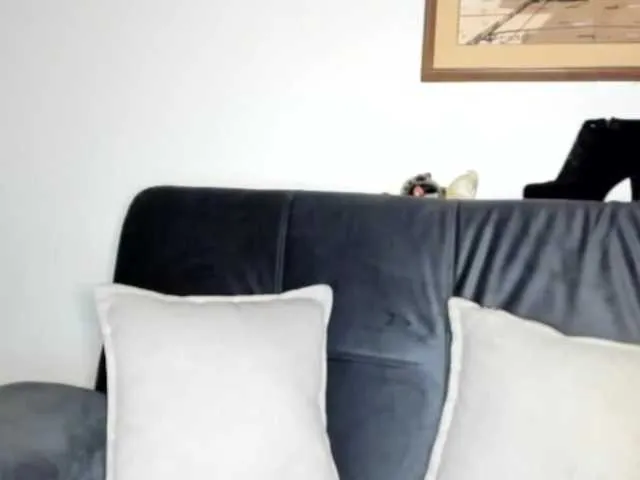 Live sex webcam photo for MollyRick #273324893