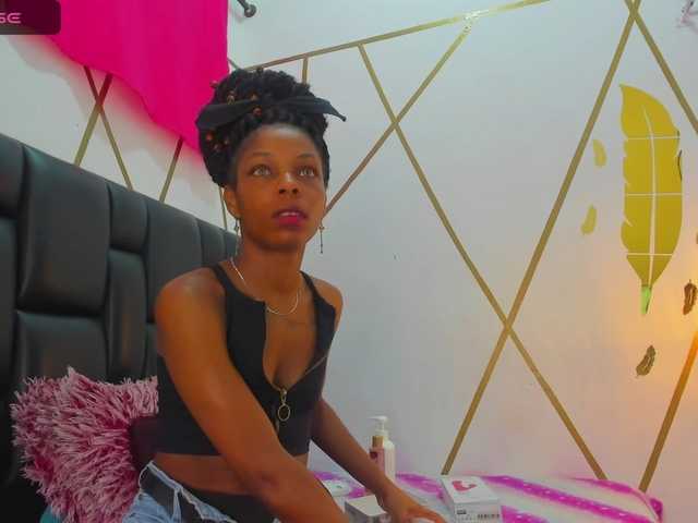 Live sex webcam photo for Mollyebony #277064114