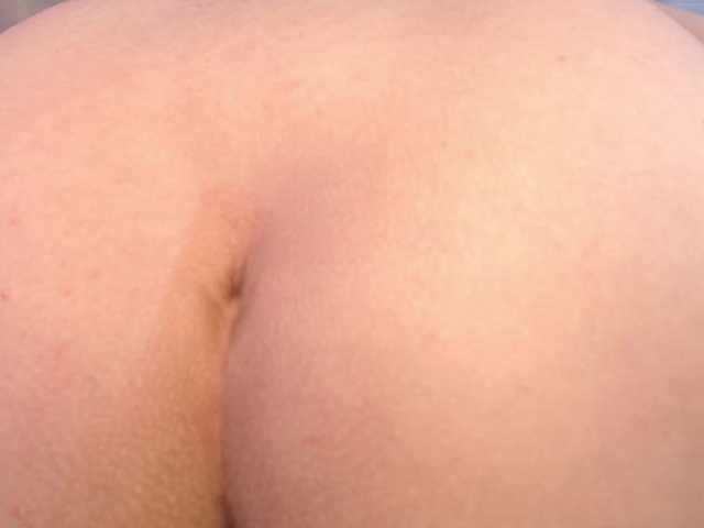 Live sex webcam photo for MollyyCruz #291766204