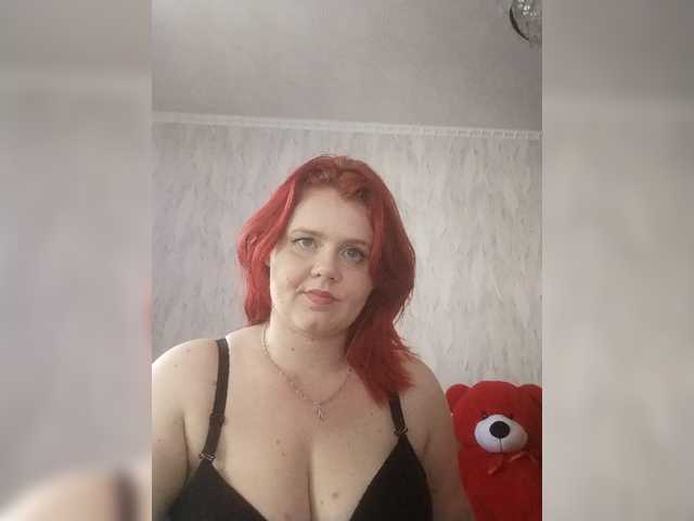 Live sex webcam photo for MolyLoves #278215088