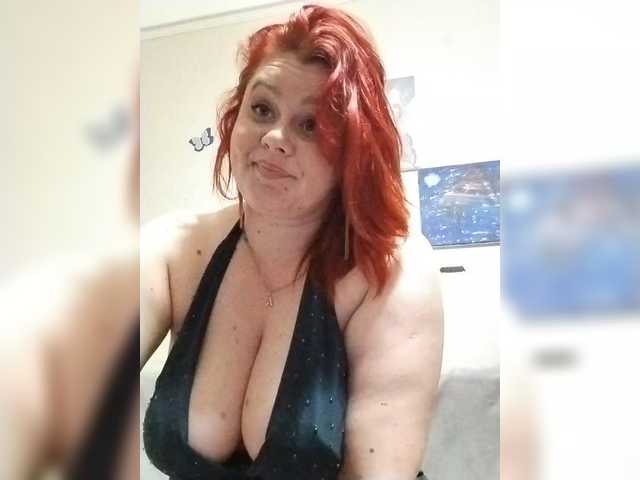 Live sex webcam photo for MolyLoves #278241282