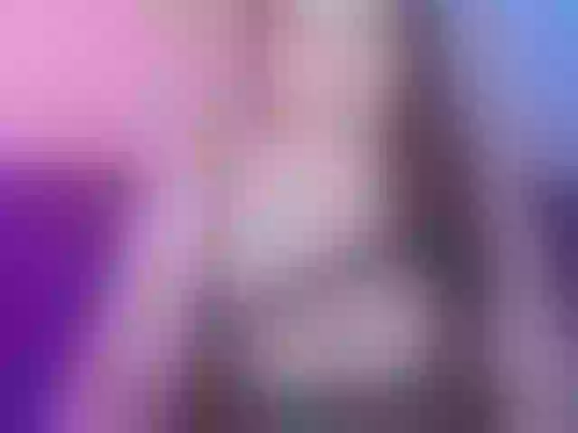 Live sex webcam photo for Molyboo #292084739