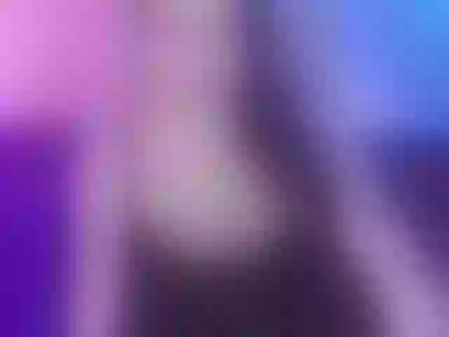Live sex webcam photo for Molyboo #292118574