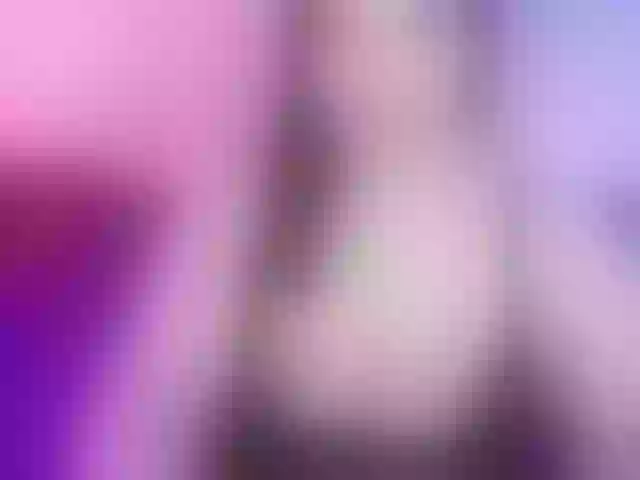Live sex webcam photo for Molyboo #292234124