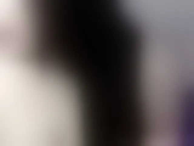 Live sex webcam photo for Molyboo #292637257