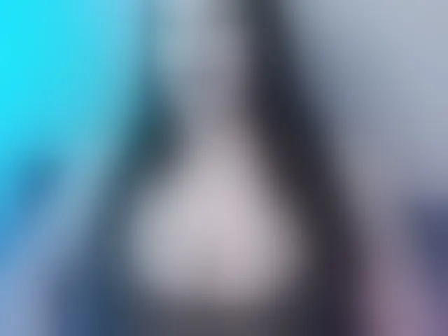 Live sex webcam photo for Molyboo #293353505